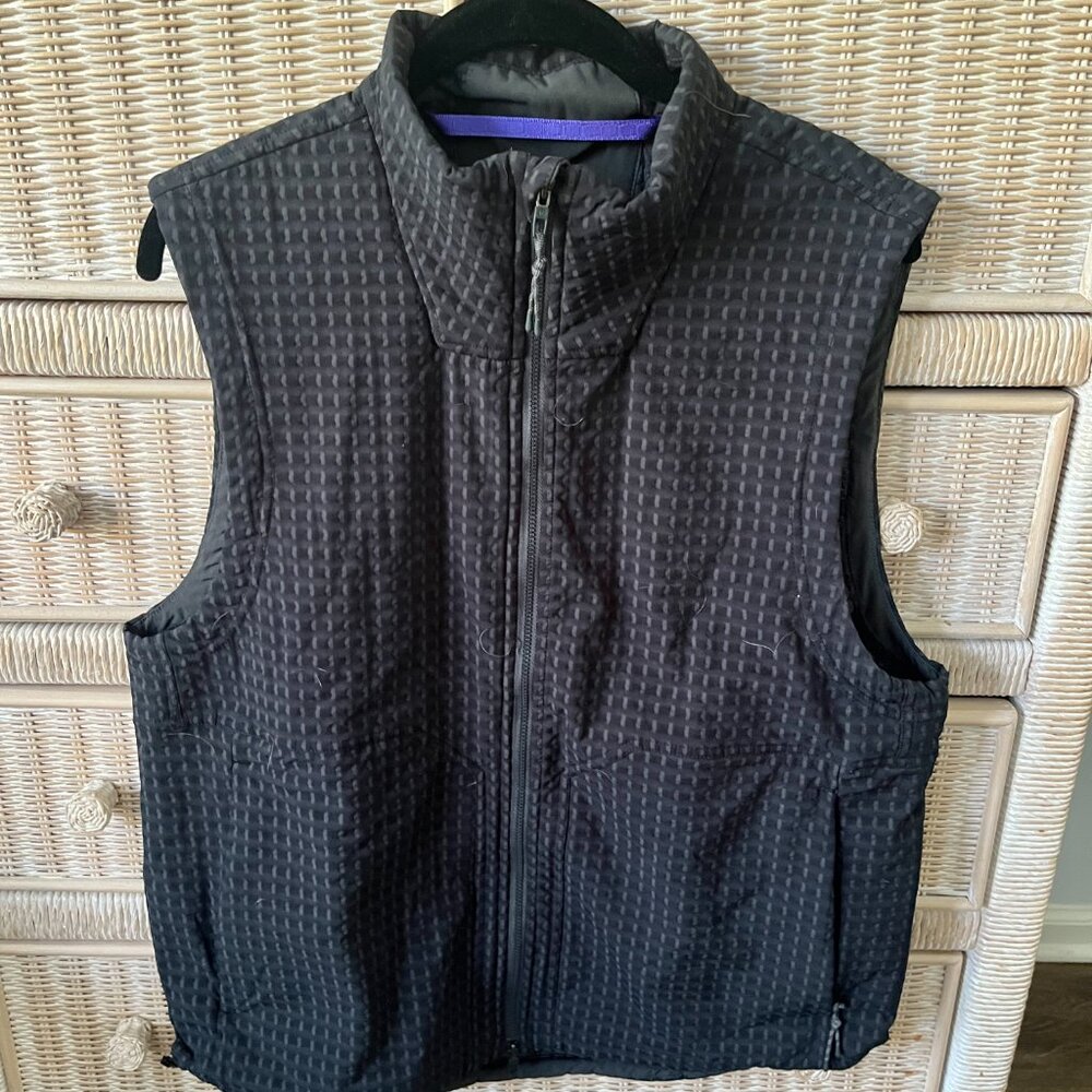 Lululemon Water-Repellent Grid Fleece Hiking Vest - Mens Size Medium, Dark Gray